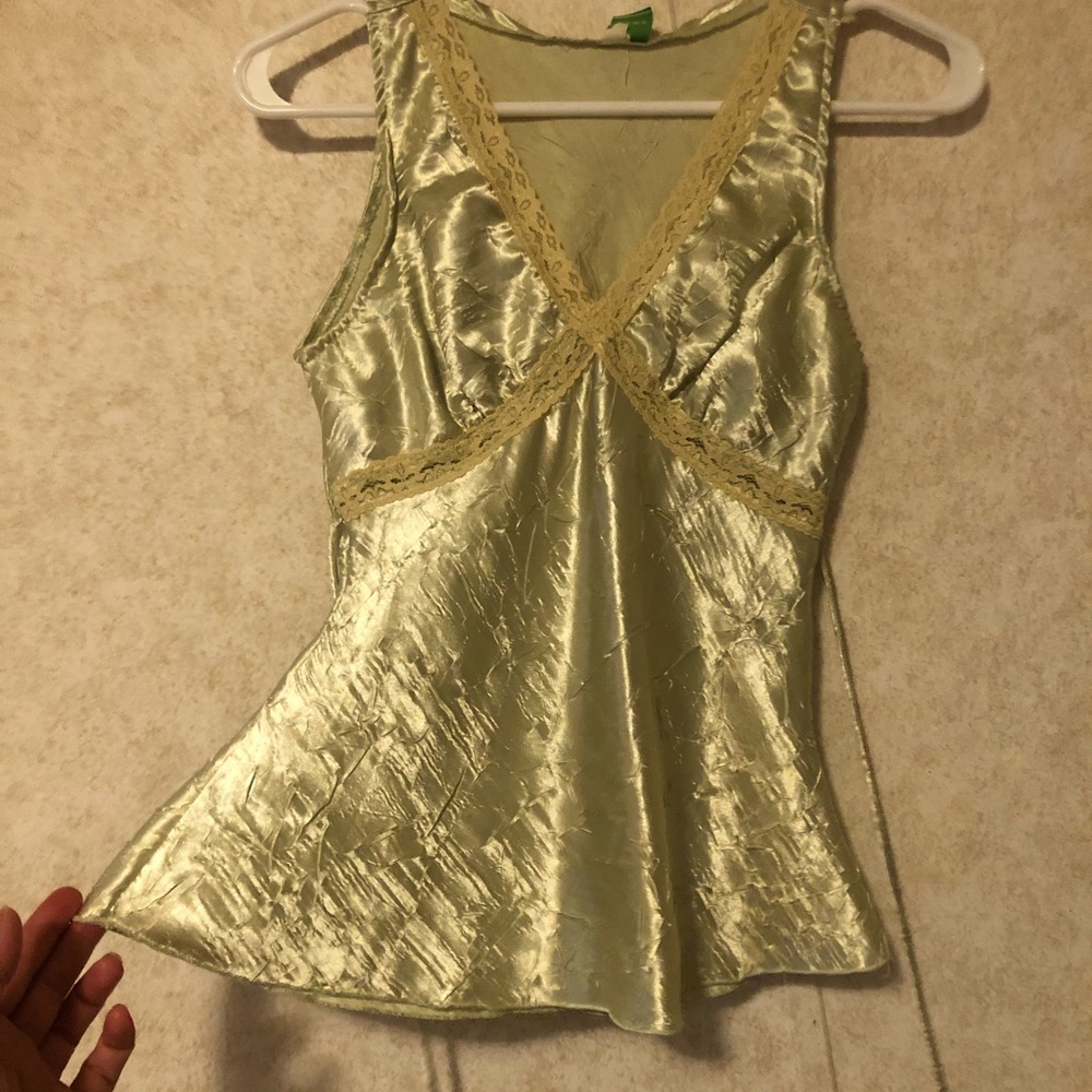 Lime green blouse. Small.
